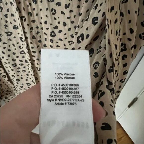 Aritzia Sunday Best Cosima Leopard Print Kimono - Picture 6 of 7